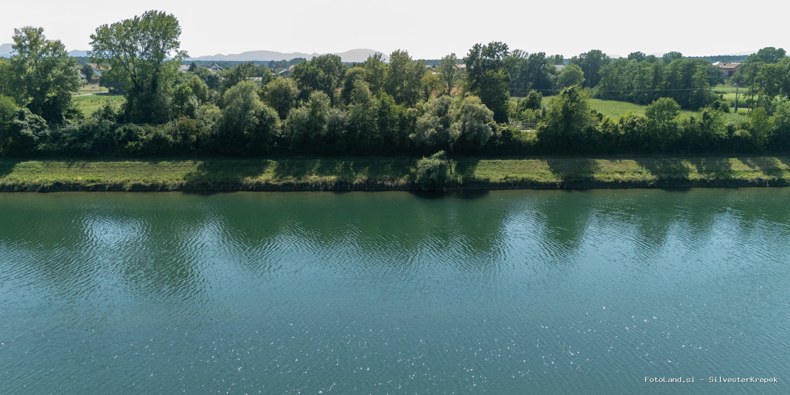 Kanal reke Drave v Slovenja vasi – Pokrajina | FotoLand.si