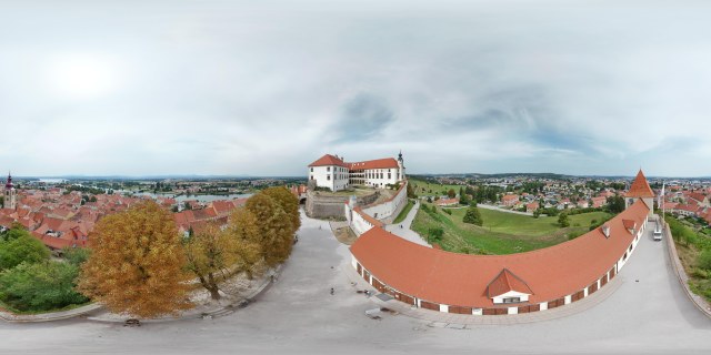 Ob Ptujskem gradu – Mesta | FotoLand.si